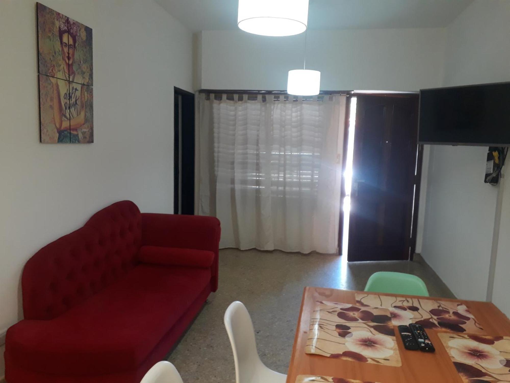 Frida Remis Gratis A Apartment